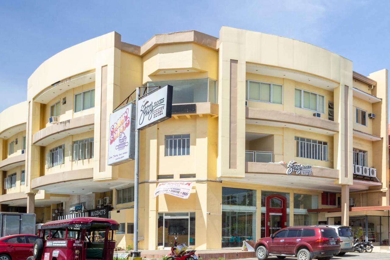 Oyo 133 Jazzy James Country Hotel 2 Davao Exterior photo